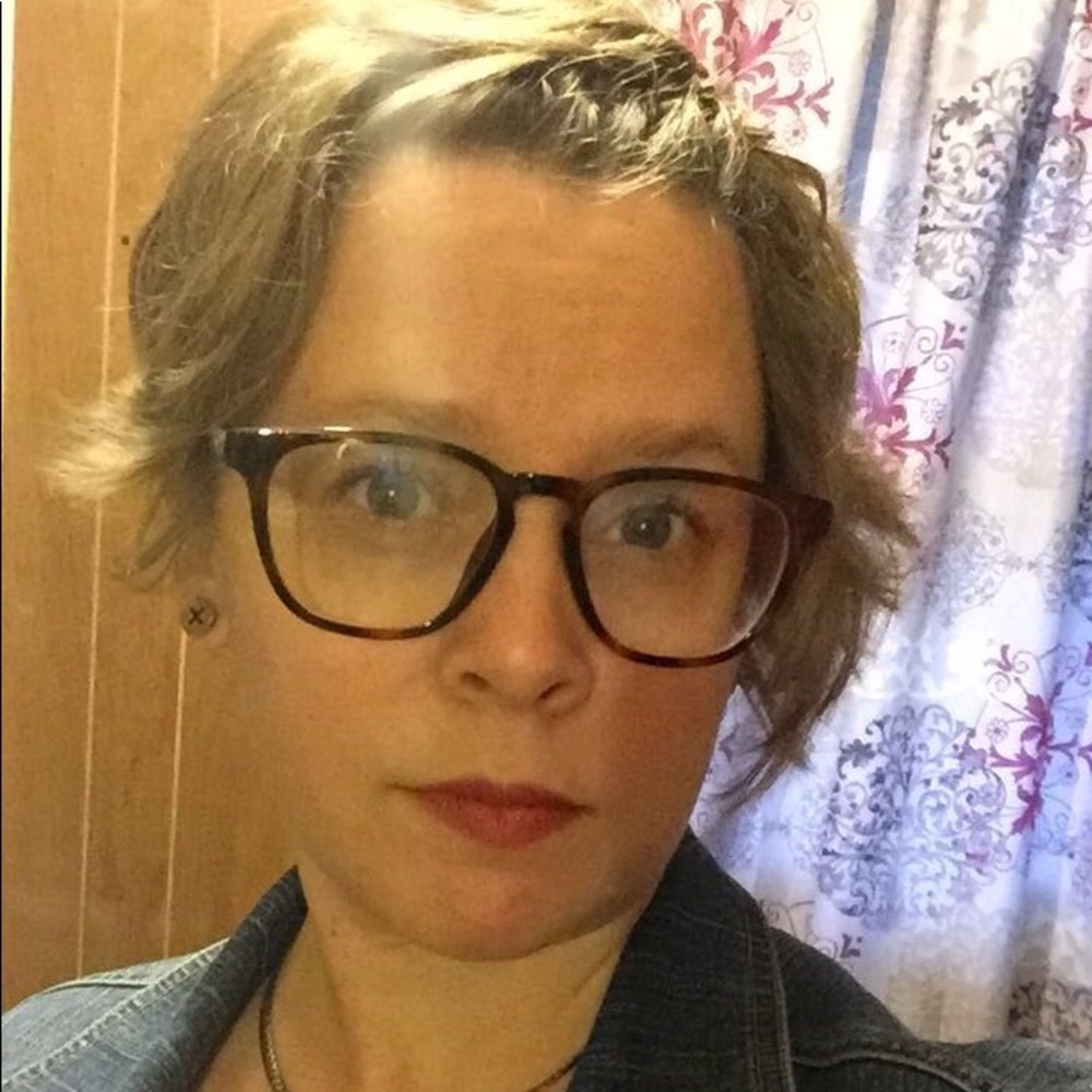 Meet your Posher, Jennifer